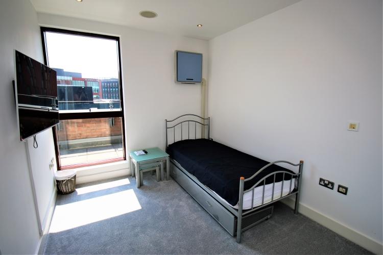 Second Bedroom (2)