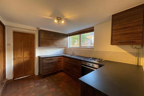 2 bedroom end of terrace house to rent, Bow Terrace, Maidstone ME18