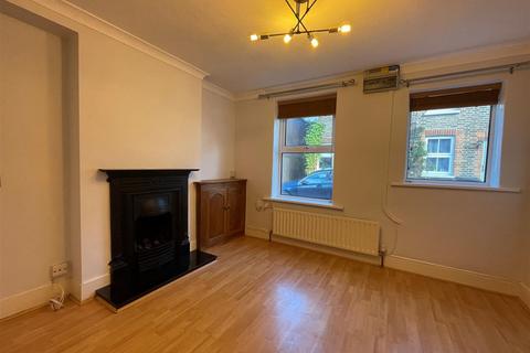 2 bedroom end of terrace house to rent, Bow Terrace, Maidstone ME18