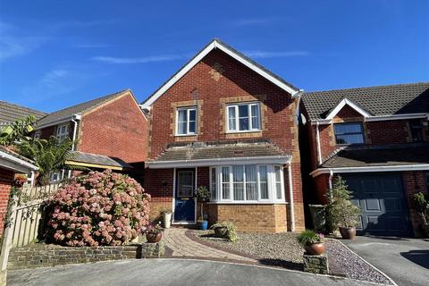 3 bedroom detached house for sale, Maes Ty Gwyn, Llangennech, Llanelli