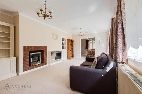 3 bedroom detached house for sale, Rochester Close, Lodge Moor, Sheffield