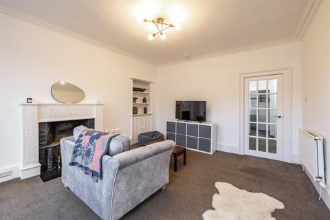 9b High Street, Jedburgh, TD8 6AQ
