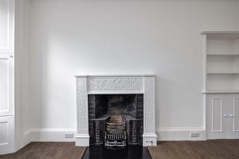 9b High Street, Jedburgh, TD8 6AQ