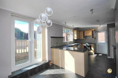 87 Barden Road, Wakefield, WF1 4HR