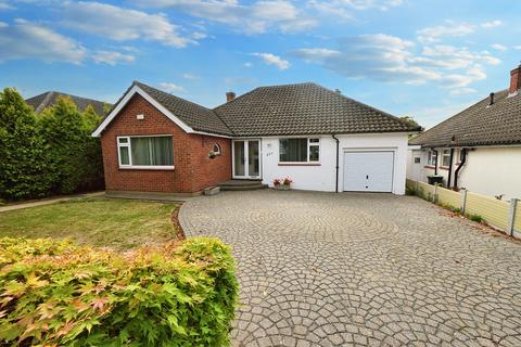 2 bedroom detached bungalow for sale, Thorpe Hall Avenue, Thorpe Bay, SS1