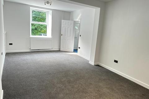 3 bedroom terraced house to rent, Pontshonnorton Road, Pontypridd CF37