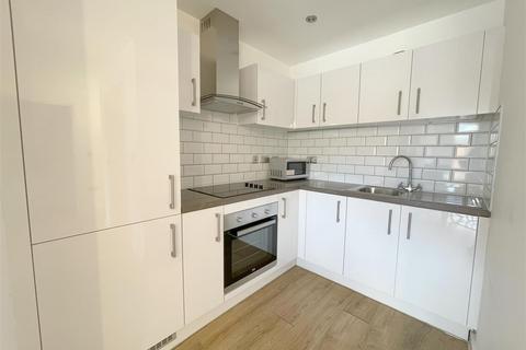 2 bedroom apartment to rent, B1, 3 Helena Street