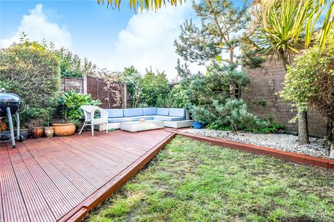 15 Tonbridge Road, West Molesey, KT8 2EL