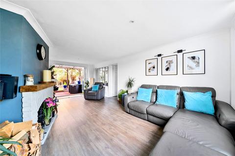 15 Tonbridge Road, West Molesey, KT8 2EL
