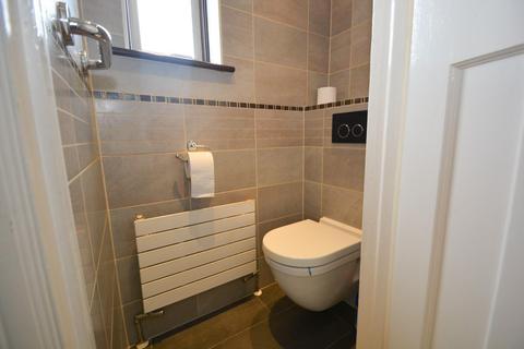 2 Corbins Lane, Harrow, HA2 8EH