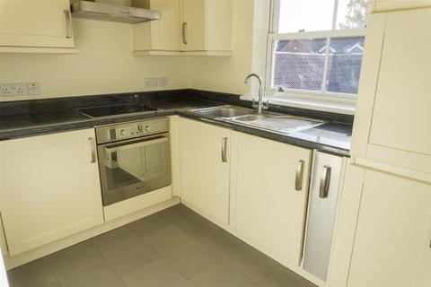 1 bedroom apartment to rent, Ampthill Road, Flitwick