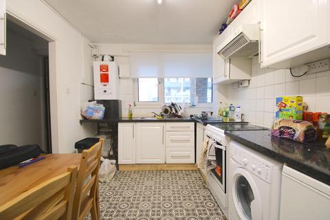 4 bedroom flat to rent, 22 Southern Grove, London E3