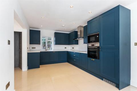 34 Seddon Road, Morden, SM4 6EL