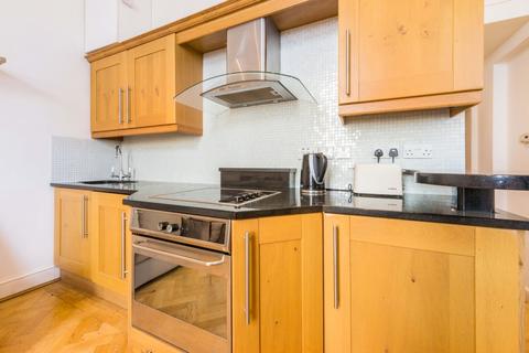 1 bedroom flat to rent, Queens Gate, South Kensington SW7