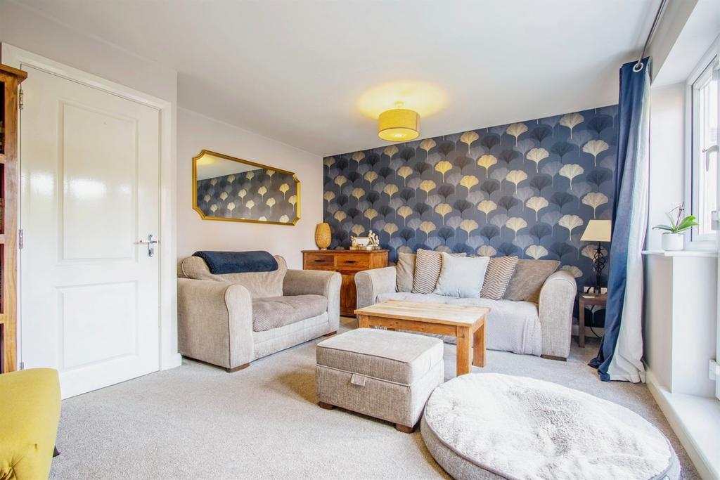 New Forest Village, Leeds LS10 4 bed semidetached house to rent £1,750 pcm (£404 pw)