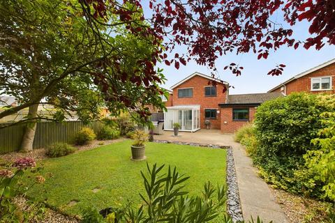 3 bedroom detached house for sale, Brackenborough Road, Louth LN11