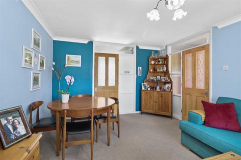7 Cedar Close, Eastbourne, BN22 0SF