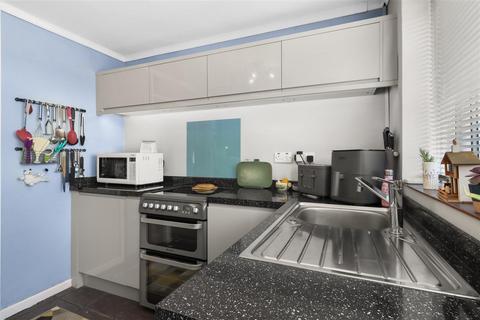 7 Cedar Close, Eastbourne, BN22 0SF