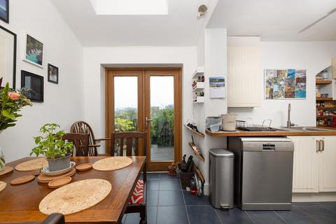 23 Gwilliam Street, Bristol, BS3 4LT