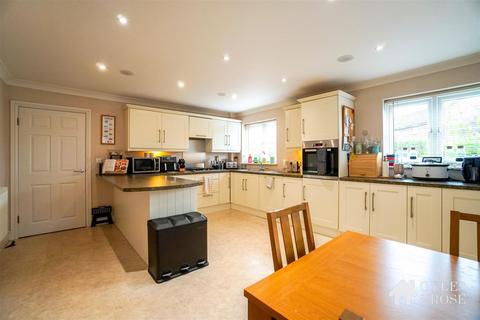 4 bedroom detached house for sale, Stanway