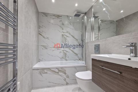 2 bedroom flat to rent, Baker Street, Weybridge KT13