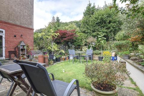 2 bedroom flat for sale, Dorset Road, Bexhill-On-Sea