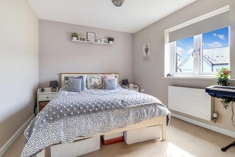 11 Kings Way, Folkestone, CT19 5UX
