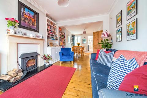 45 Agraria Road, Guildford, GU2 4LF
