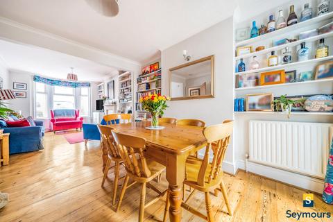 45 Agraria Road, Guildford, GU2 4LF