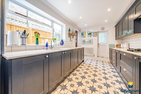 45 Agraria Road, Guildford, GU2 4LF
