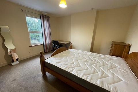 4 bedroom end of terrace house to rent, Humber Road, Beeston, NG9 2ET