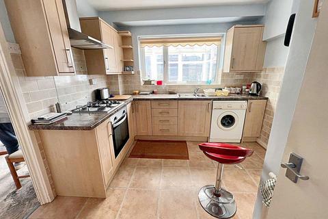 3 bedroom semi-detached house for sale, Malvern Road, North Shields, Tyne and Wear, NE29 9ES