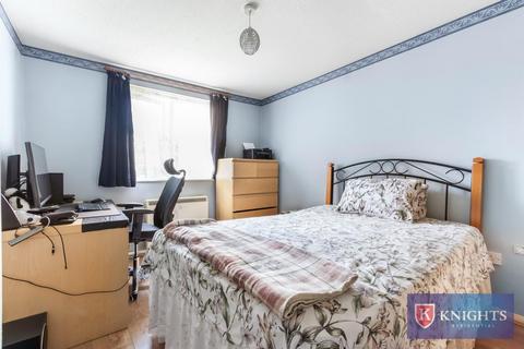 1 bedroom flat for sale, Barbot Close, London, N9