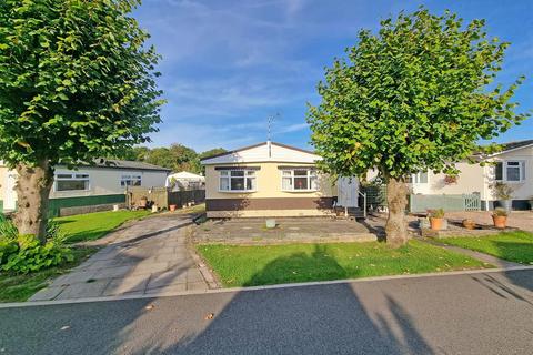 2 bedroom park home for sale, Juggins Lane, Earlswood, Solihull