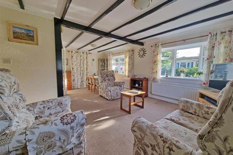 2 bedroom park home for sale, Juggins Lane, Earlswood, Solihull