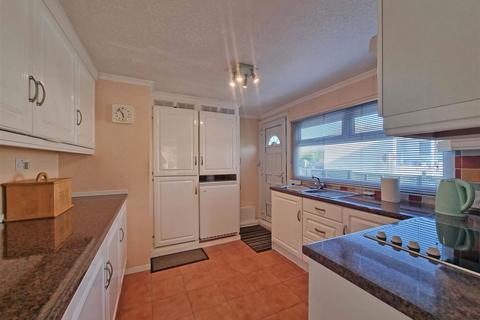 2 bedroom park home for sale, Juggins Lane, Earlswood, Solihull