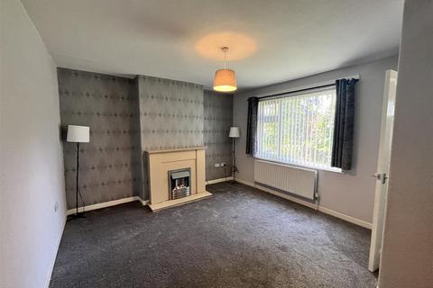 3 bedroom house to rent, Smallshaw Lane, Ashton-Under-Lyne OL6