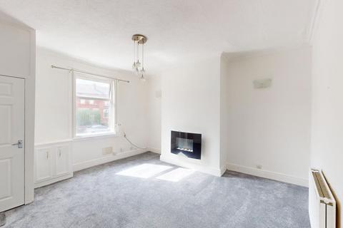 2 bedroom terraced house to rent, Bolton Road, Kearsley, BL4