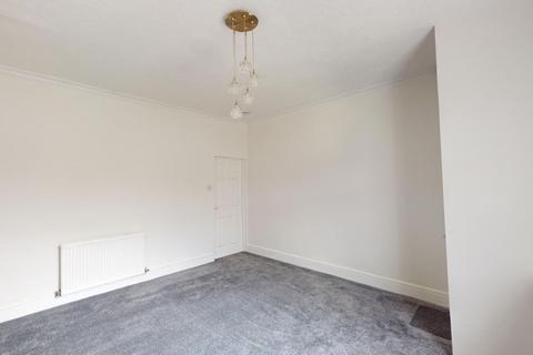 2 bedroom terraced house to rent, Bolton Road, Kearsley, BL4