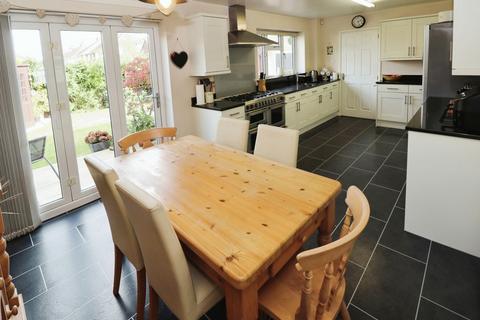 4 bedroom detached house for sale, Dark Lane, Bedworth, CV12