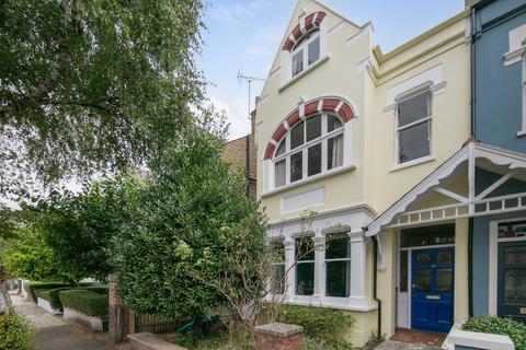 4 bedroom semi-detached house for sale, London W4