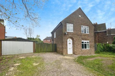 3 bedroom detached house for sale, Springfield Road, Grantham, Lincolnshire, NG31 7BB