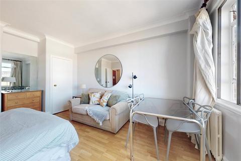 undefined, NELL GWYNN HOUSE, SLOANE AVENUE, London, SW3