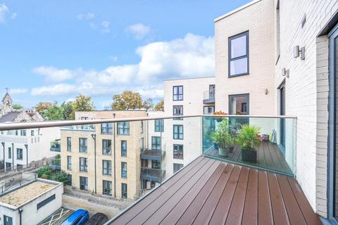 2 bedroom flat for sale, Bishops Road, Highgate