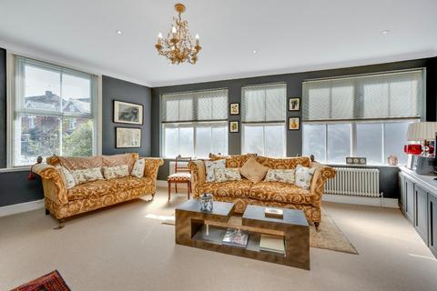 4 bedroom detached house for sale, Park Road, East Molesey, Surrey, KT8