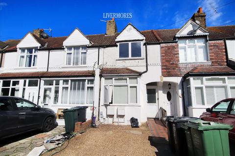 1 bedroom flat to rent, Bowmans Road