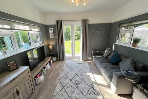 4 Brinley Close, Wirral, CH62 6EB
