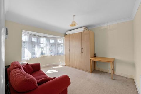 78 Walsingham Gardens, Epsom, KT19 0LX