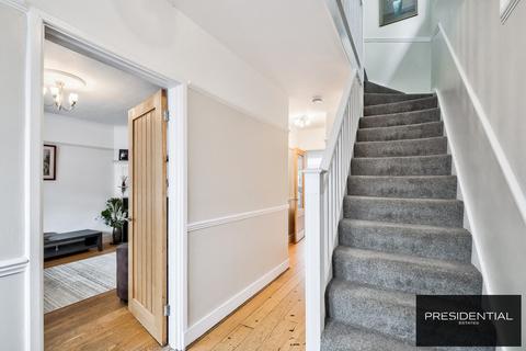 159 New Road, London, E4 9EZ