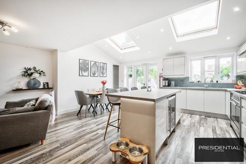 159 New Road, London, E4 9EZ